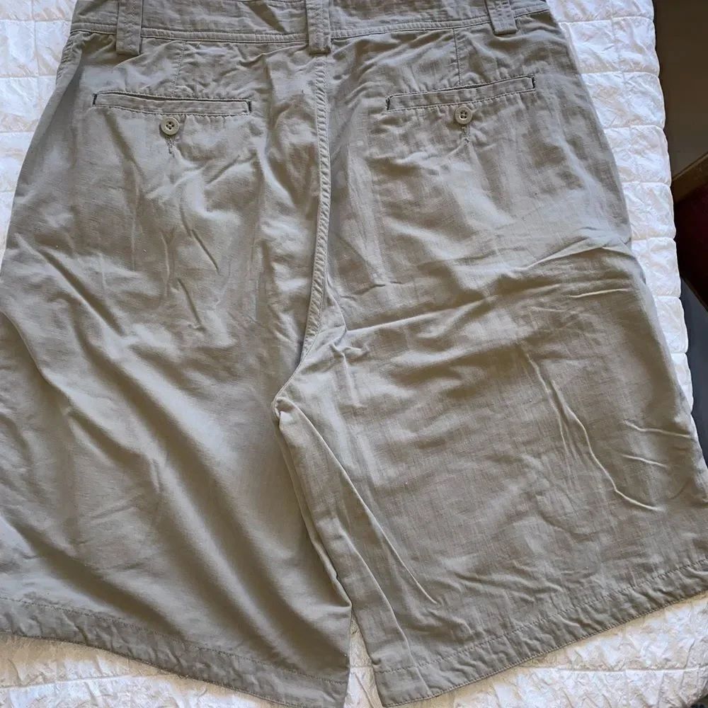 Rei 7 khaki pocket trail shorts Sz 34/12 UPF 40